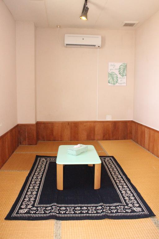 Guest House Holoholo Ishigakijima Ishigaki  Exterior photo